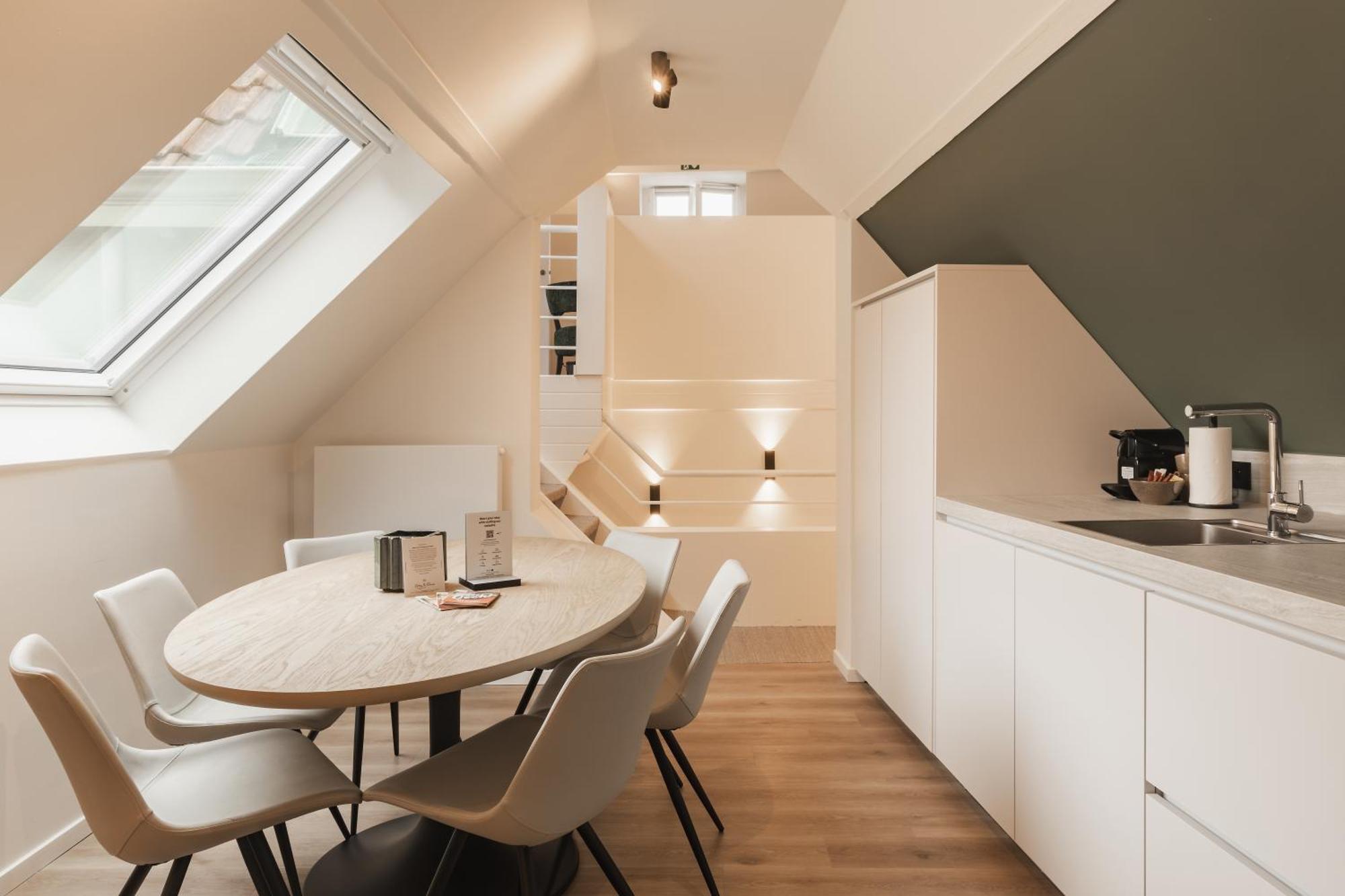 Highest Five By Romy&travis Apartment Brügge